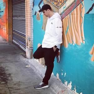 Meet your Posher, Mike